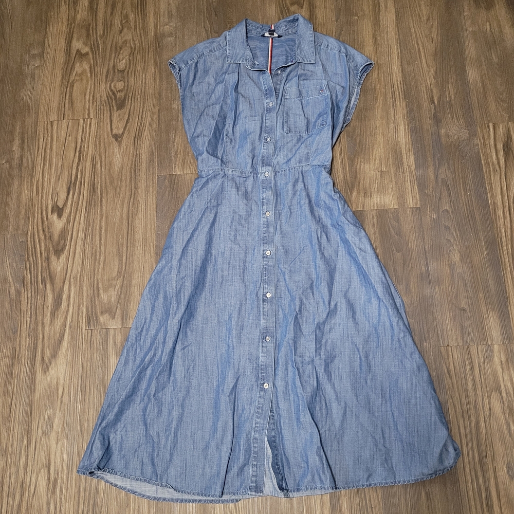 Tommy Hilfiger Casual Blue Denim Dress Size M Button Down With Pockets